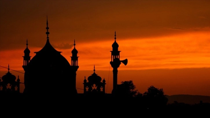 Orta Doğu ülkelerinin çoğunda ramazan yarın başlıyor, bazılarında ise bugün hilal gözlenecek