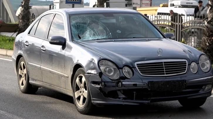 Otomobilin çarptığı 79 yaşındaki elektrikli bisiklet sürücüsü ağır yaralandı
