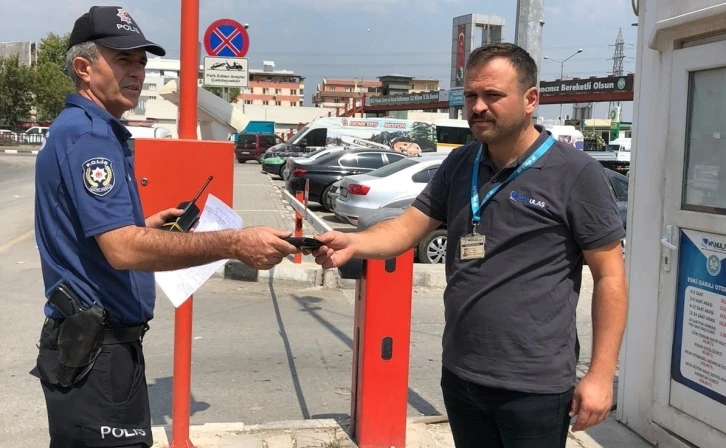 Otopark görevlisinden örnek davranış
