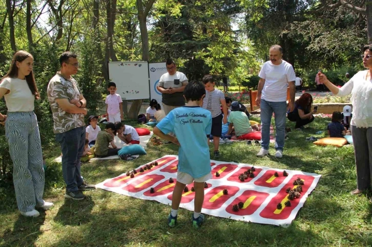 (ÖZEL) Türklere özgü unutulmaya yüz tutmuş asırlık oyunları öğreniyorlar
