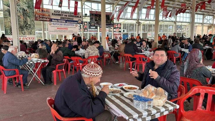 Pamukören’de şehitler için keşkek hayrı düzenlendi
