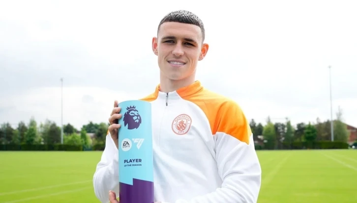 Phil Foden, Premier Lig’de yıl futbolcusu seçildi
