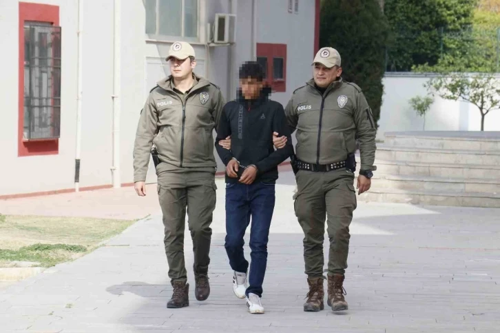 Polis, ata işkence eden gence at arabasındaki un çuvalından ulaştı
