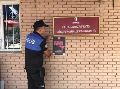 Polis ekipleri eğlence amaçlı silahla havaya ateş açılması konusunda vatandaşları bilgilendirdi
