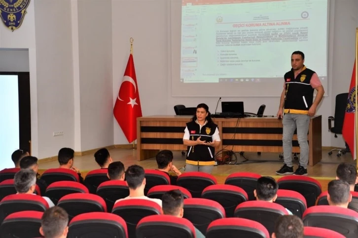 Polisten polise ’kadına karşı şiddetle mücadele’ semineri
