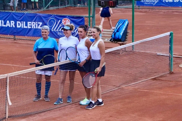 Prof. Dr. Ayhan Kızıl T 200 Masters Tenis Turnuvası'nda 7. yılın şampiyonları belli oldu