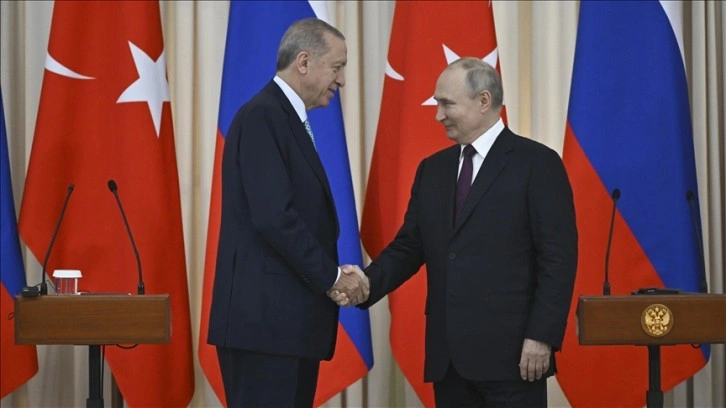 Putin, Cumhurbaşkanı Erdoğan'ı anlatan belgeseli kendisine takdim etti