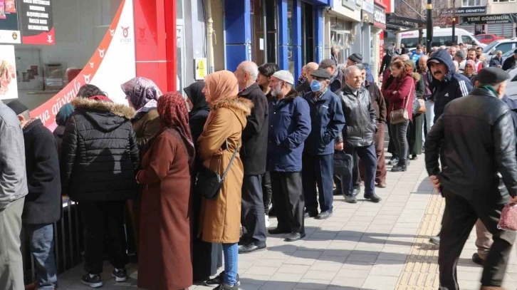 "Fiyatlar piyasaya göre yarı yarıya"
