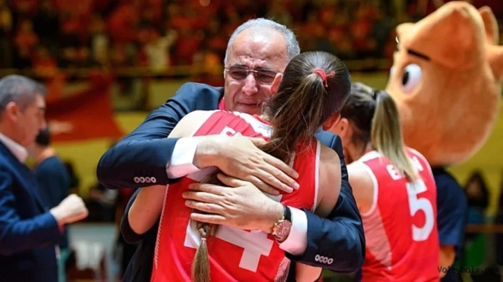 "Türk voleyboluna olan hizmetim devam edecek" 