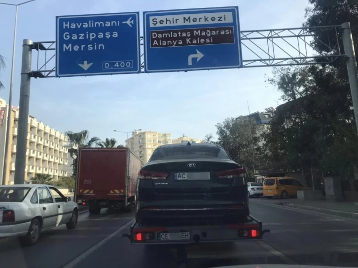 "Yerleşik bazı Rus ve Ukraynalılar yabancı plakalı araçlarıyla korsan taksicilik yapıyorlar"
