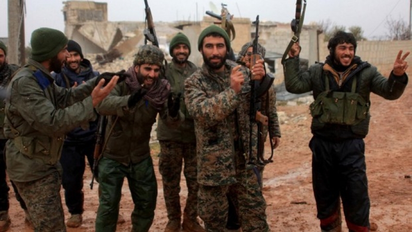 IŞİD'e Rakka'da Esad güçlerinden darbe