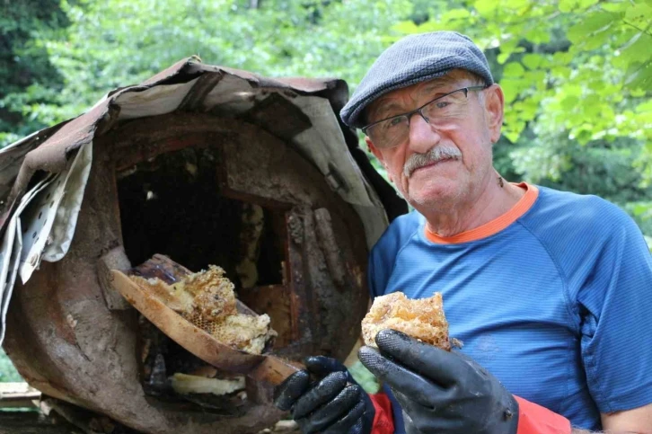 Rize’de kara kovan balının sağımı gerçekleştirildi
