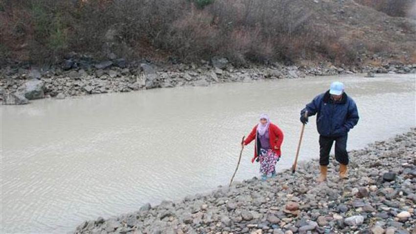 Tokat'ta kayıp torunlarını 43 gündür arıyorlar