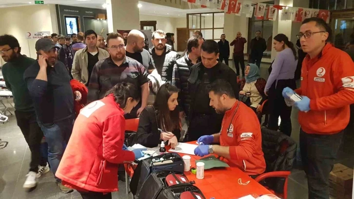 Safranbolu’da yüzlerce kişi kan bağışında bulundu
