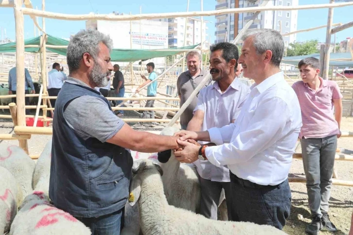 Şahinbey’de kurban satış ve kesim yerleri belirlendi
