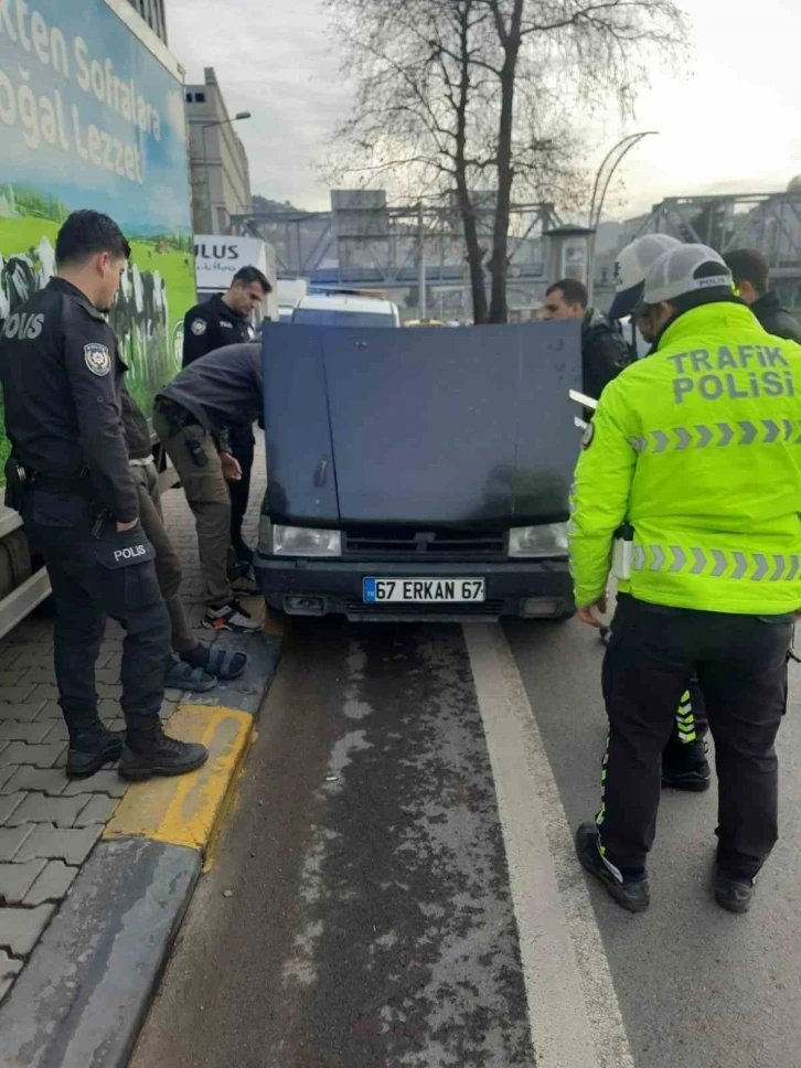 Sahte plakayla trafiğe çıktı; 40 bin lira ceza yedi
