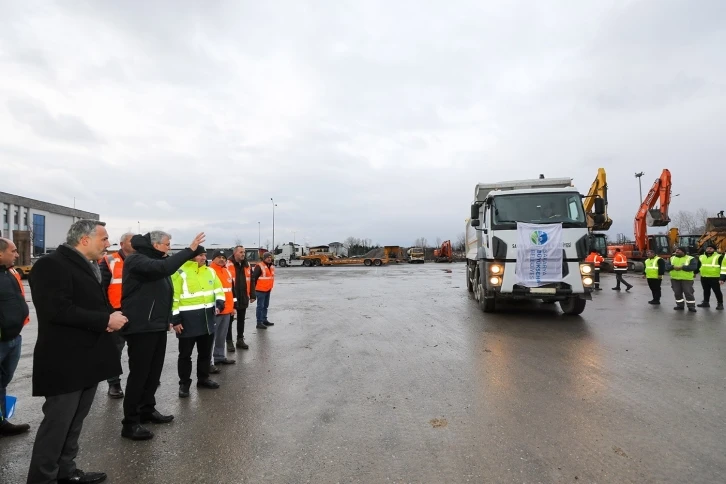 Sakarya’da 43 iş makinası deprem bölgesine yollandı