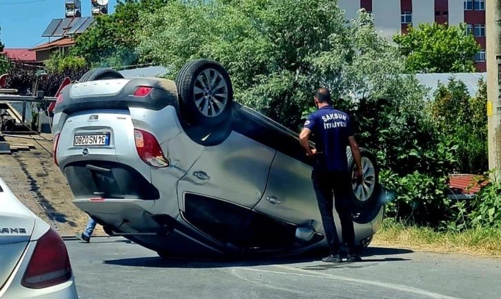 Samsun’da park halindeki araca çarpan otomobil takla attı: 1 yaralı