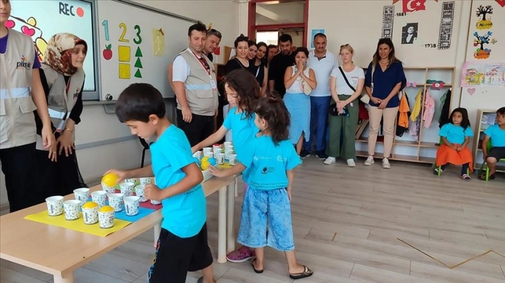 Samsun'da mevsimlik işçilerin çocukları fındık bahçesine değil okula gidiyor