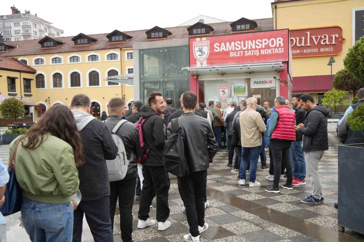 Samsunsporlu taraftarlardan Fenerbahçe maçına yoğun ilgi
