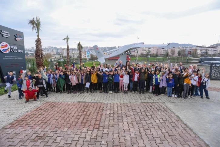 Sandıkçı: “Gençleri teknolojiyi tasarlayan, üreten ve geliştiren nesiller olarak yetiştiriyoruz”
