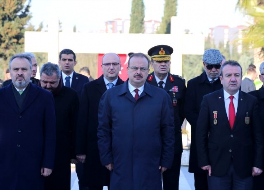 Bursa'da Şehitleri Anma Günü ve Çanakkale Deniz Zaferi'nin 105'inci yıl dönümü