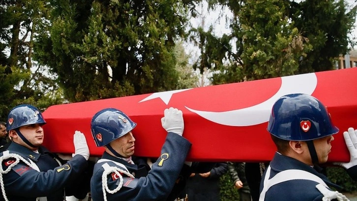 Şehit Albay Oğuzhan Adalıoğlu Eskişehir'de son yolculuğuna uğurlandı