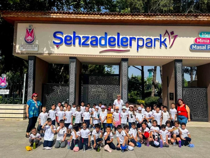 Şehzadelerpark öğrencilerin ilgi odağı oldu
