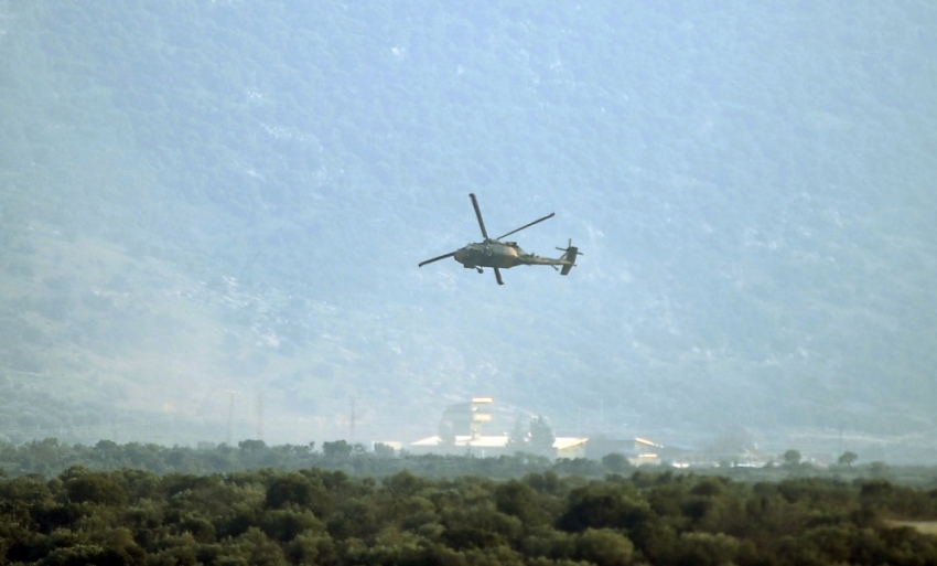 Sınır karakoluna helikopter ve ambulanslar sevk edildi