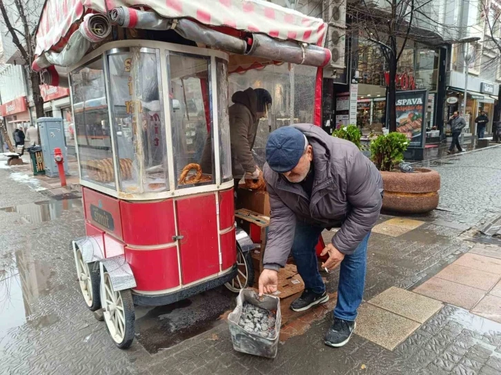 Simitçi esnaf ısınma problemlerinin çözülmesini istiyor
