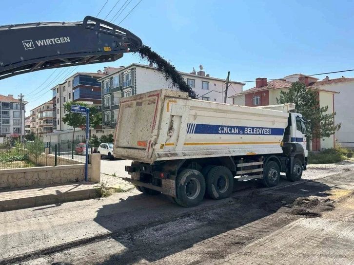 Sincan’da bu yıl 50 bin ton sıcak asfalt dökülmesi planlanıyor
