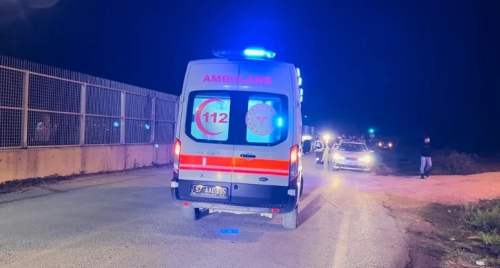 Sinop’ta hafif ticari araç ile motosiklet çarpıştı: 1 yaralı
