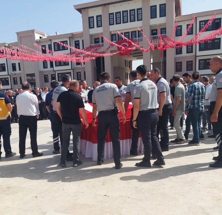 Sinop’ta kazada ölen sağlık personeline son görev
