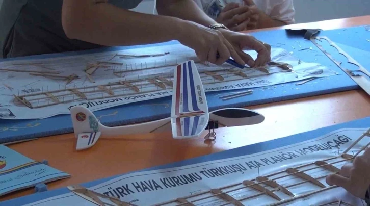 Sinop’ta &quot;Ata Planör Model Uçak Kursu&quot; açıldı
