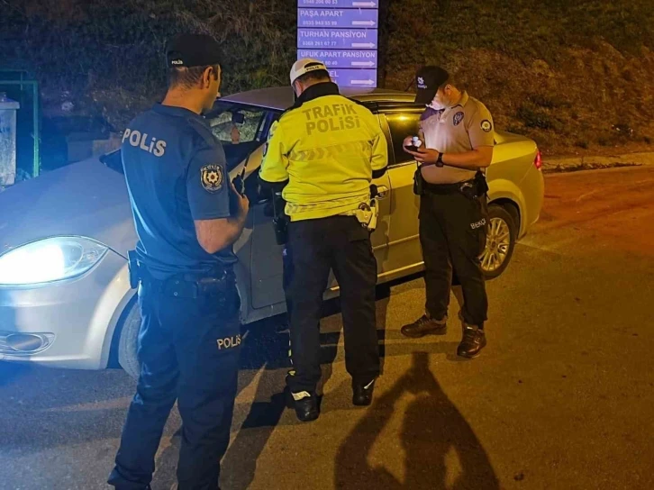 Sinop’ta şok uygulama: 5 araç trafikten men edildi
