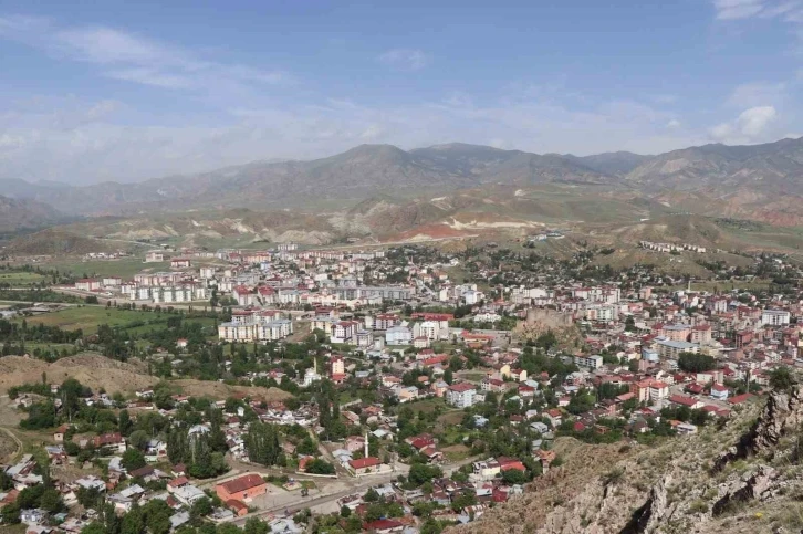 Sitare Dağı’ndan Oltu manzarası
