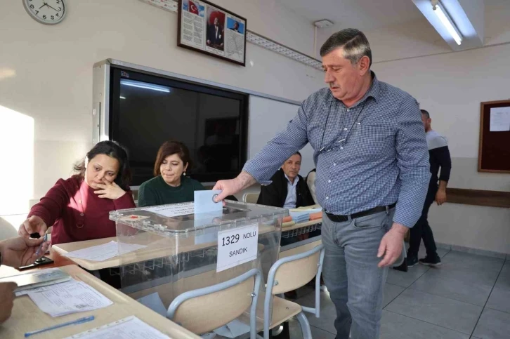 Sivas’ta oy kullanma işlemi başladı
