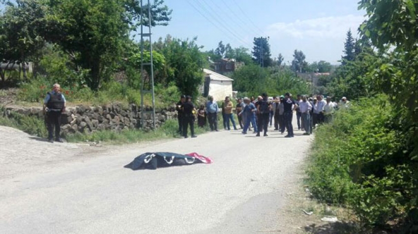 Adana'da dehşet! Ailesini katletti...