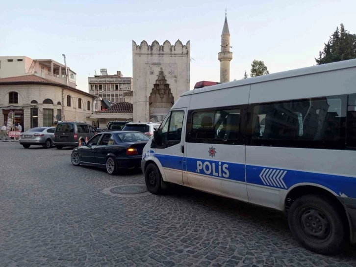 Sokak ortasında bıçaklanarak öldürüldü