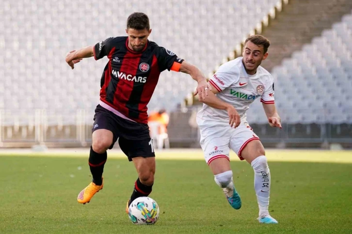 Spor Toto Süper Lig: Fatih Karagümrük: 0 - Antalyaspor: 1 (Maç sonucu)
