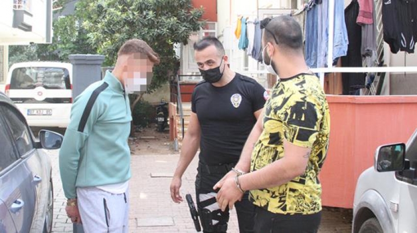 Polisi peşinden sürükledi, babası bile destek olmadı