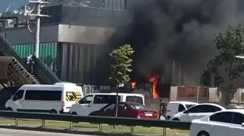 Bursa'da hastane bahçesinde yangın 