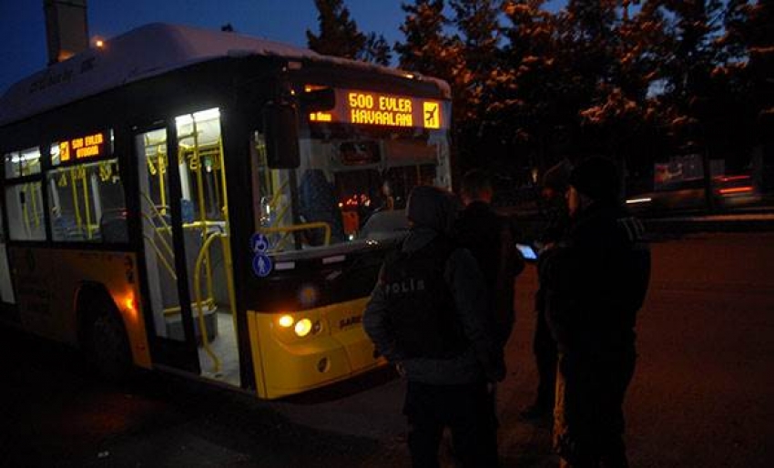 Kurşunlar toplu taşıma araçlarına isabet etti