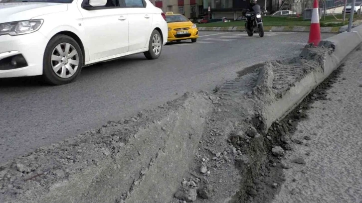 Sultangazi’de İBB’nin yaptığı beton refüj kazalara neden oldu
