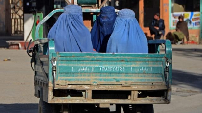 Taliban'dan kadınlara yönelik bir yasak daha