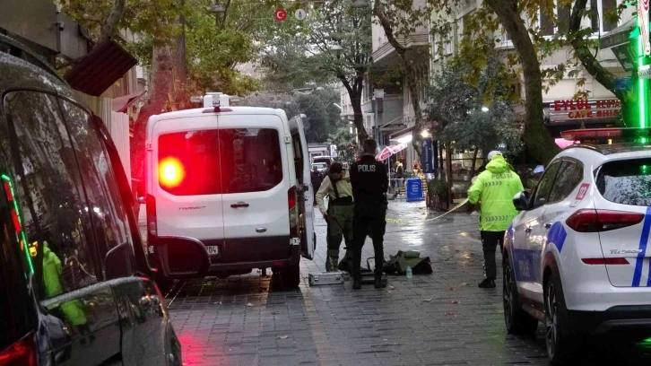 Taksim'de valiz paniği! Kontrollü şekilde patlatıldı