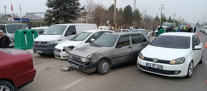 Tavşanlı’da zincirleme trafik kazası: 1 yaralı
