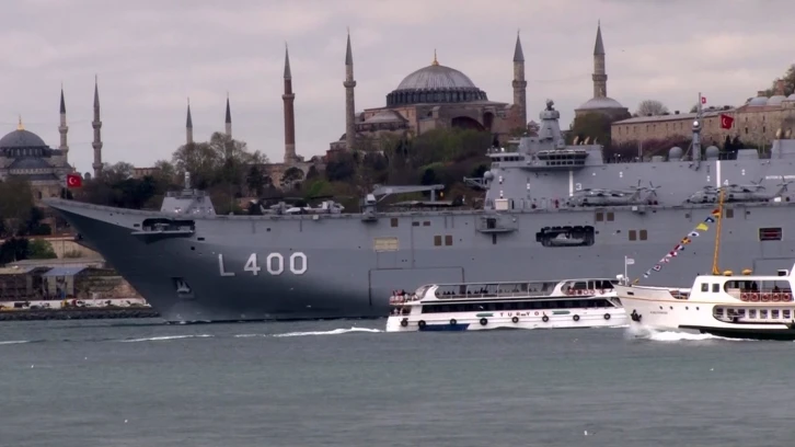 TCG Anadolu, İstanbul Boğazı’nda seyretti
