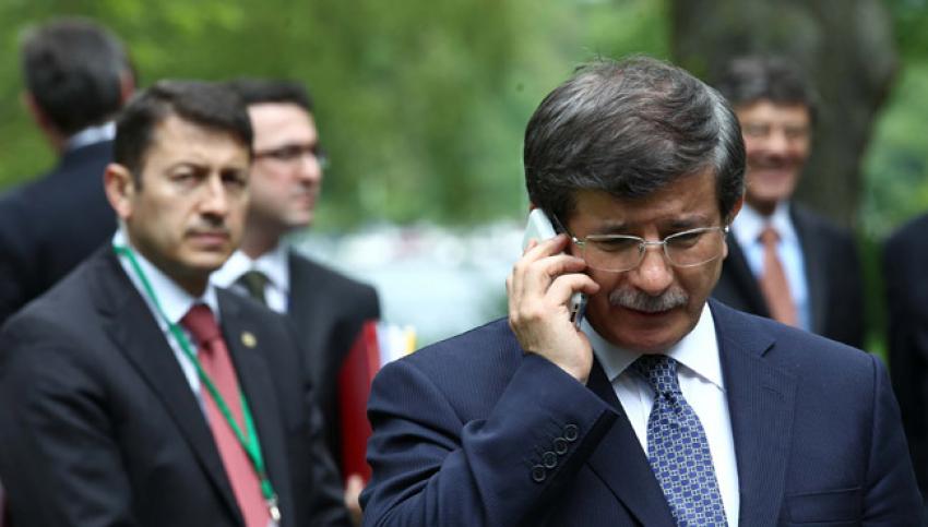 Davutoğlu'ndan süpriz telefon