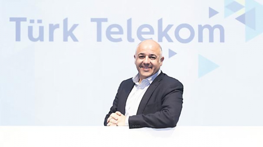 Türk Telekom CEO’su kaza geçirdi!